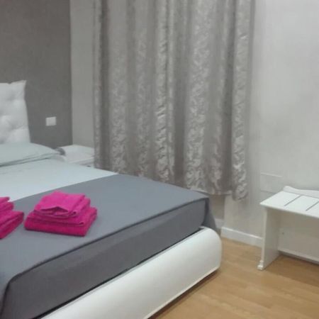 Donna Margharet Bed & Breakfast Crotone Bagian luar foto