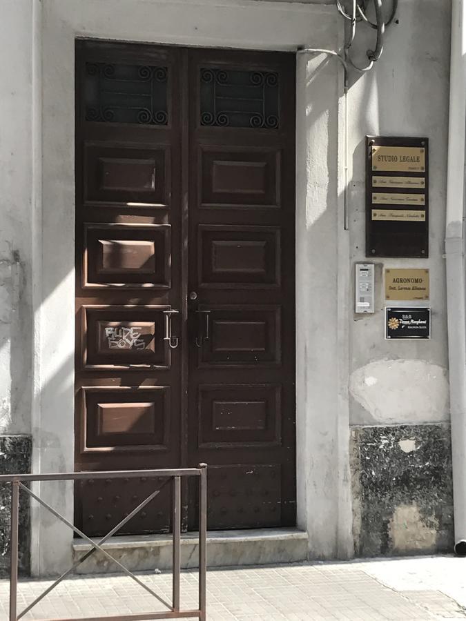Donna Margharet Bed & Breakfast Crotone Bagian luar foto
